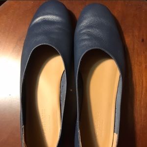 Everlane Day Glove Flat